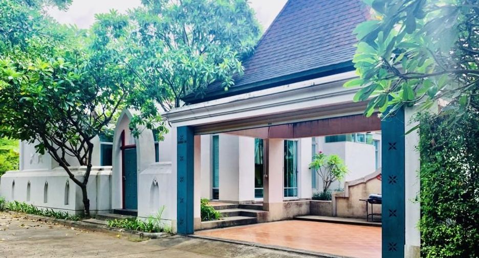 For rent 4 bedrooms house in Bang Lamung, Chonburi