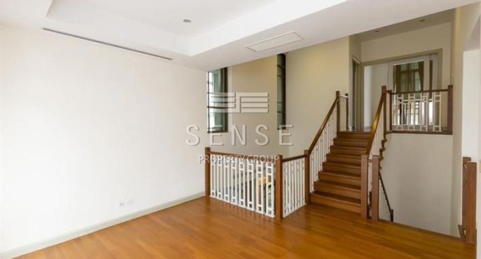 For rent 4 bedrooms condo in Pathum Wan, Bangkok