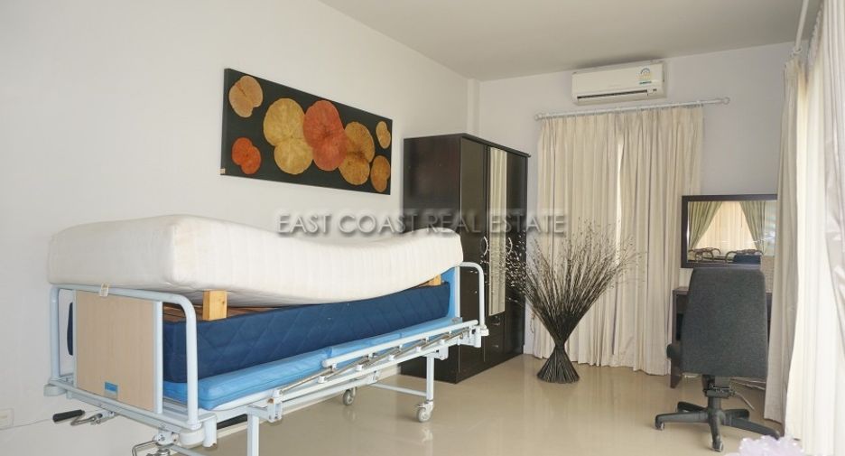For rent そして for sale 10 Beds house in East Pattaya, Pattaya
