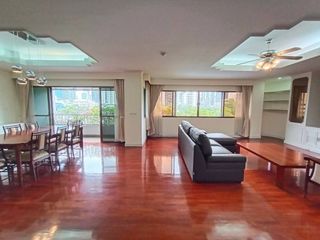 Wohnung zur Miete mit 4 Zimmer in Watthana, Bangkok