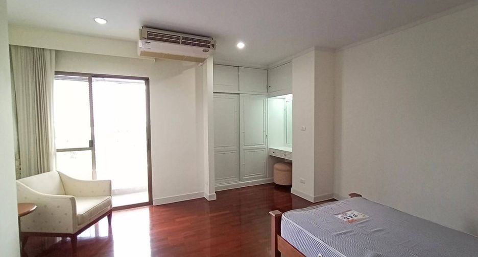 Wohnung zur Miete mit 4 Zimmer in Watthana, Bangkok