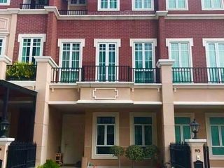 For sale そして for rent 1 Beds townhouse in Watthana, Bangkok