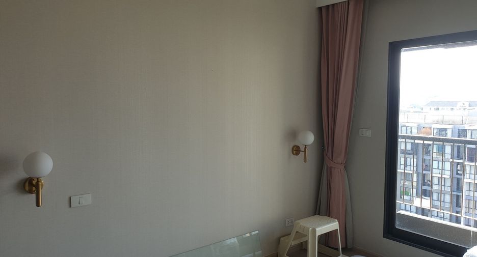 For sale 2 bed condo in Phaya Thai, Bangkok