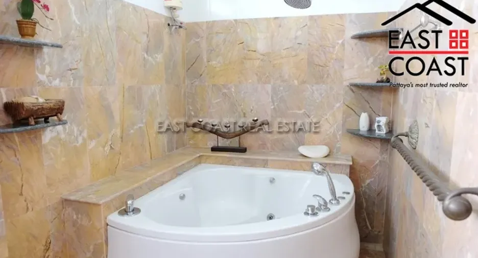 À vendre 4 chambres maison à Bang Lamung, Chonburi