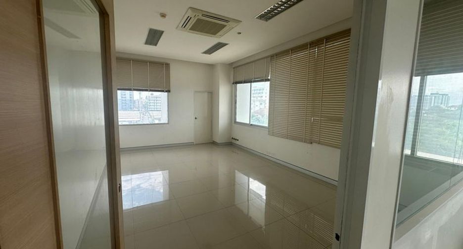 For rent 1 bed office in Prawet, Bangkok