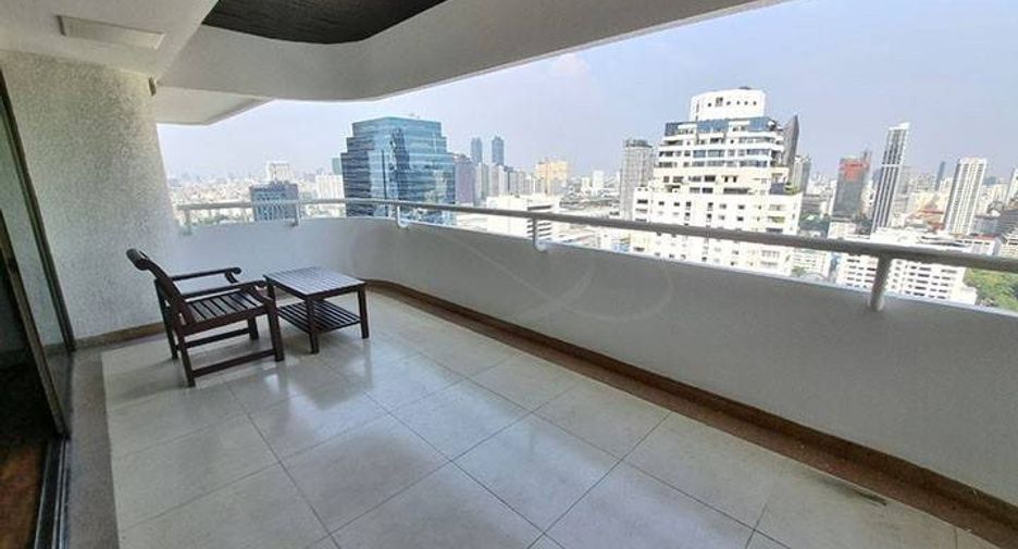 For sale そして for rent 4 Beds condo in Watthana, Bangkok