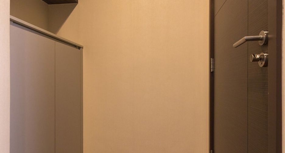 For rent and for sale 1 bed condo in Watthana, Bangkok