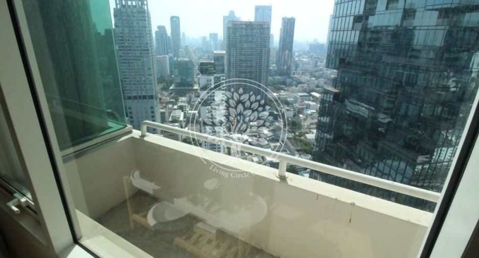 À louer et à vendre 3 chambres condo à Sathon, Bangkok