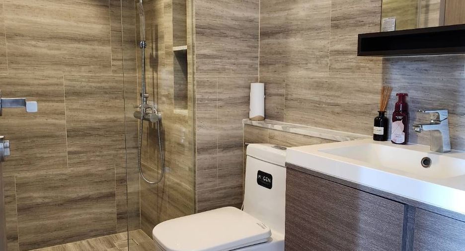 For rent 1 bed condo in Phaya Thai, Bangkok