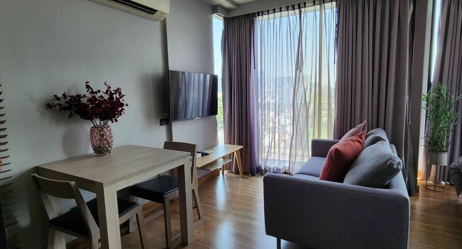 For rent 1 bed condo in Phaya Thai, Bangkok