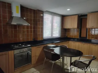 For rent 4 bed villa in Chatuchak, Bangkok