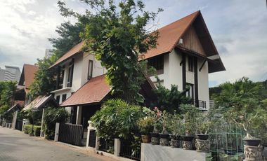 For rent 4 Beds house in Chatuchak, Bangkok