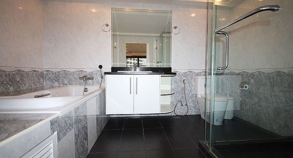 For rent and for sale 1 bed condo in Bang Lamung, Chonburi