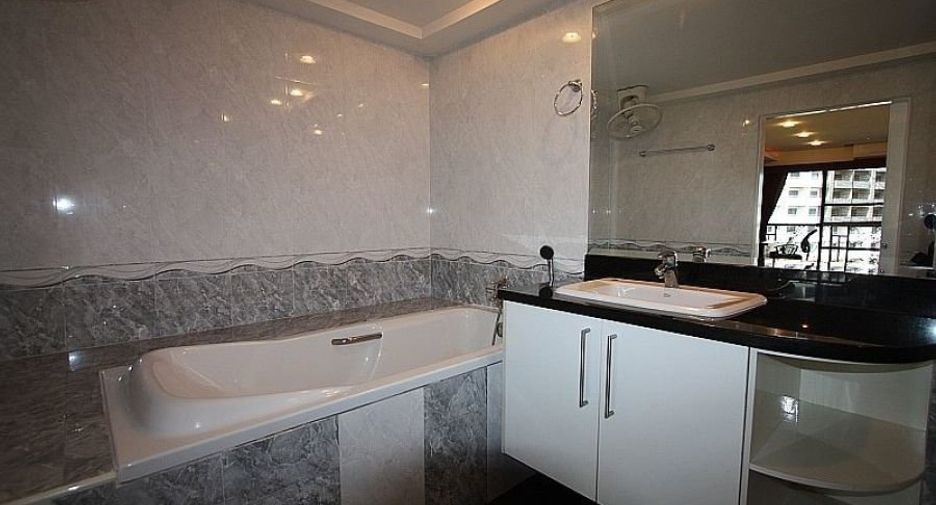For rent and for sale 1 bed condo in Bang Lamung, Chonburi