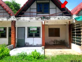 Casa adosada en venta de 2 habitaciones en Tha Yang, Phetchaburi