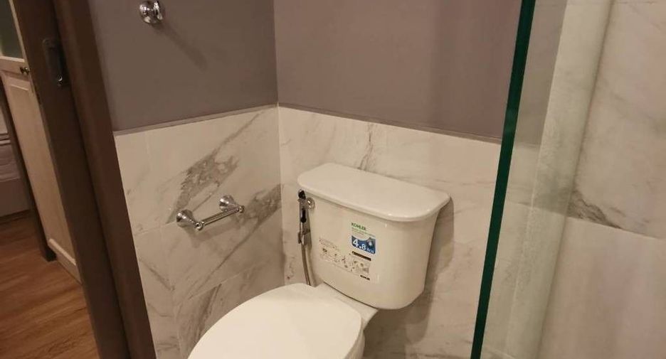For sale studio condo in Pathum Wan, Bangkok