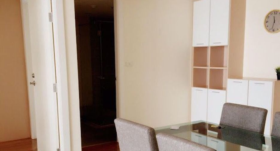 For sale 2 bed apartment in Watthana, Bangkok
