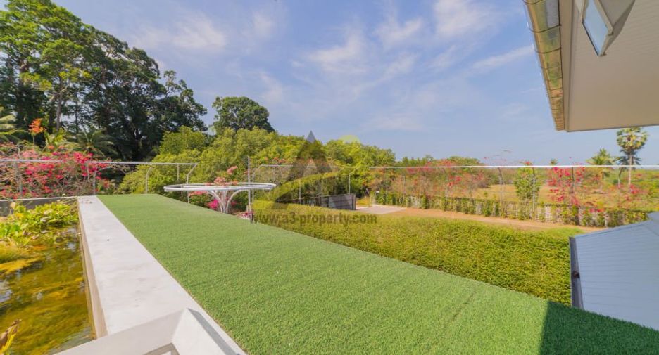 Villa en alquiler y en venta de 7 habitaciones en Thalang, Phuket