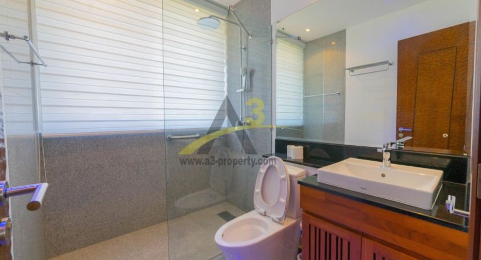 Villa en alquiler y en venta de 7 habitaciones en Thalang, Phuket