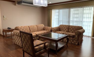For rent 3 bed condo in Watthana, Bangkok