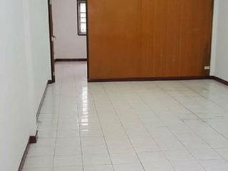 For rent and for sale 1 bed office in Bang Na, Bangkok