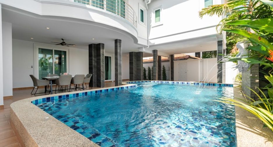 For sale 8 Beds house in South Pattaya, Pattaya