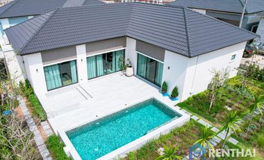 For sale 3 bedrooms villa in East Pattaya, Pattaya