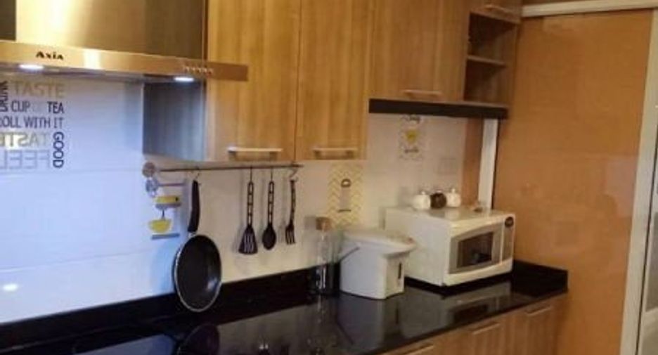 Haus zur Miete mit 2 Zimmer in Huai Khwang, Bangkok