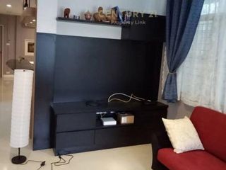 For rent 2 bedrooms house in Huai Khwang, Bangkok