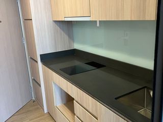 For sale 1 Beds condo in Huai Khwang, Bangkok