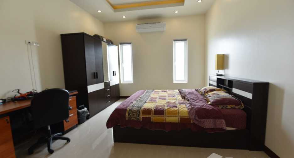 For rent 3 Beds villa in Cha Am, Phetchaburi