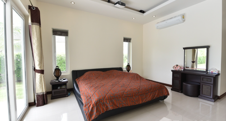 For rent 3 Beds villa in Cha Am, Phetchaburi