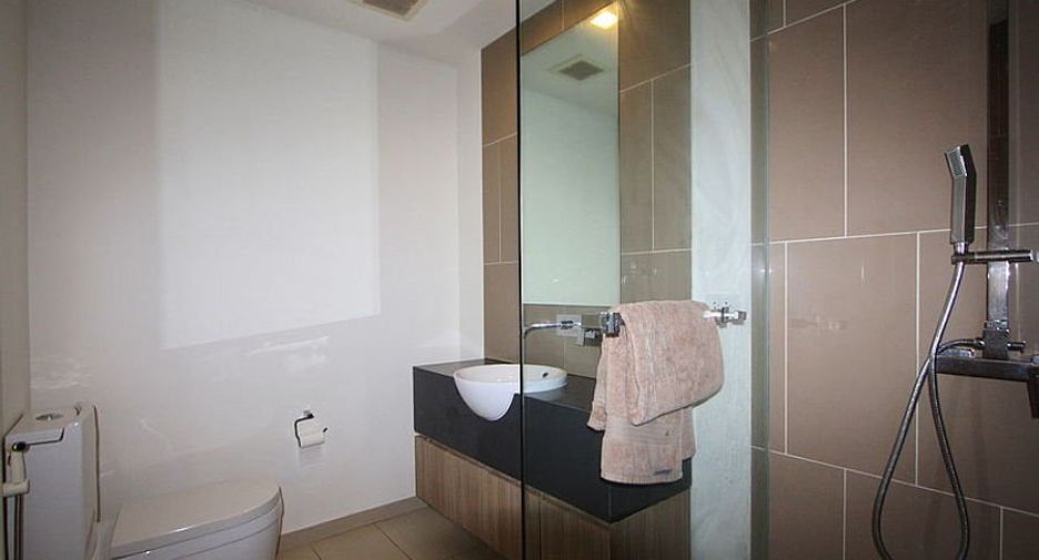 Condo en alquiler de 2 habitaciones en Bang Lamung, Chonburi