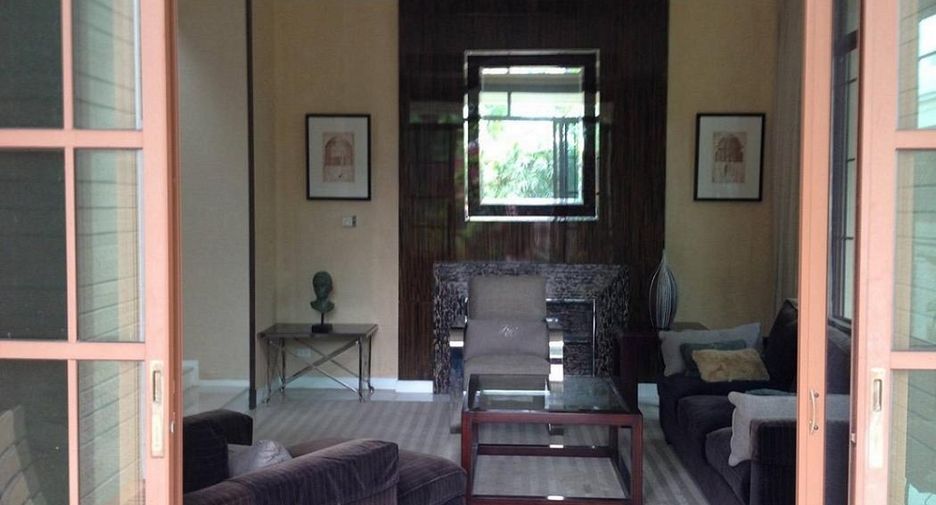 For sale 5 bed house in Suan Luang, Bangkok