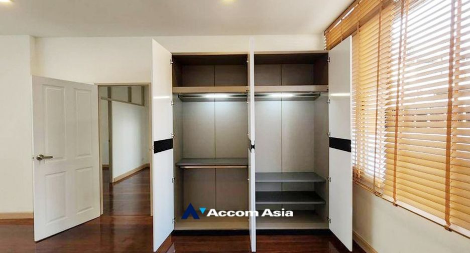 For rent and for sale 2 bed house in Khlong Toei, Bangkok