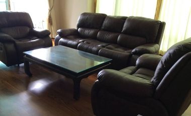 For rent 3 bed condo in Pathum Wan, Bangkok