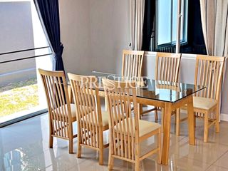 À vendre et à louer 3 chambres maison à Bang Lamung, Chonburi