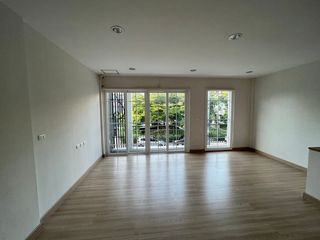 For rent 1 bed office in Bang Na, Bangkok