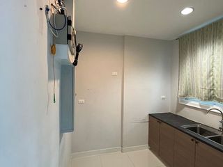 For rent 1 bed office in Bang Na, Bangkok