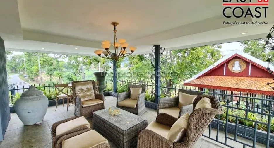 For sale 4 bedrooms house in Sattahip, Chonburi