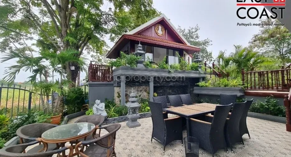 For sale 4 bedrooms house in Sattahip, Chonburi