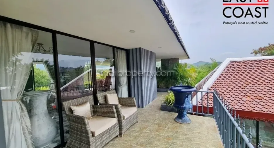 For sale 4 bedrooms house in Sattahip, Chonburi