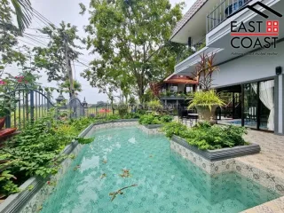 For sale 4 bedrooms house in Sattahip, Chonburi
