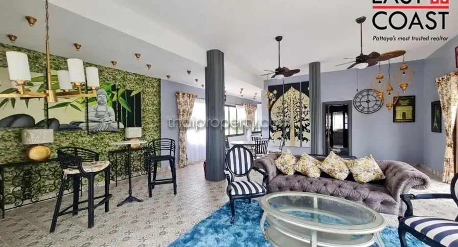 For sale 4 bedrooms house in Sattahip, Chonburi