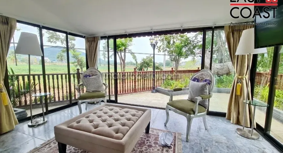 For sale 4 bedrooms house in Sattahip, Chonburi