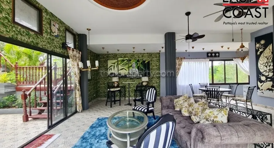 For sale 4 bedrooms house in Sattahip, Chonburi