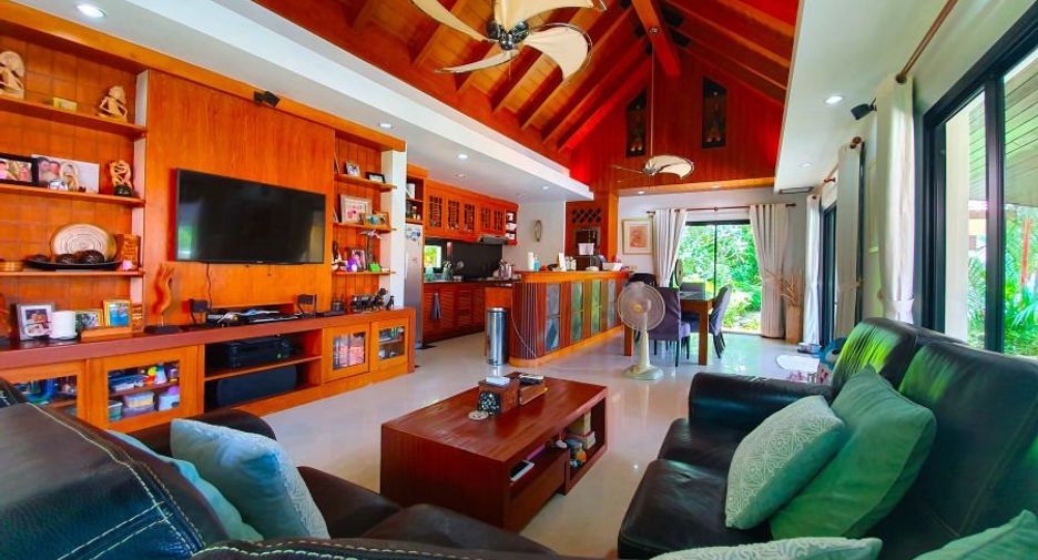 For rent and for sale 3 bedrooms villa in Mueang Phuket, Phuket