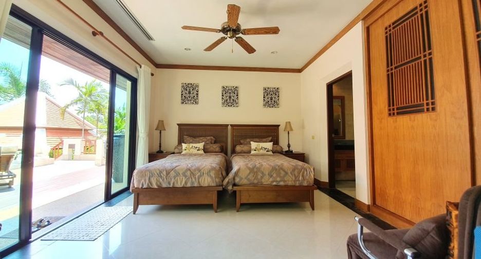 For rent and for sale 3 bedrooms villa in Mueang Phuket, Phuket