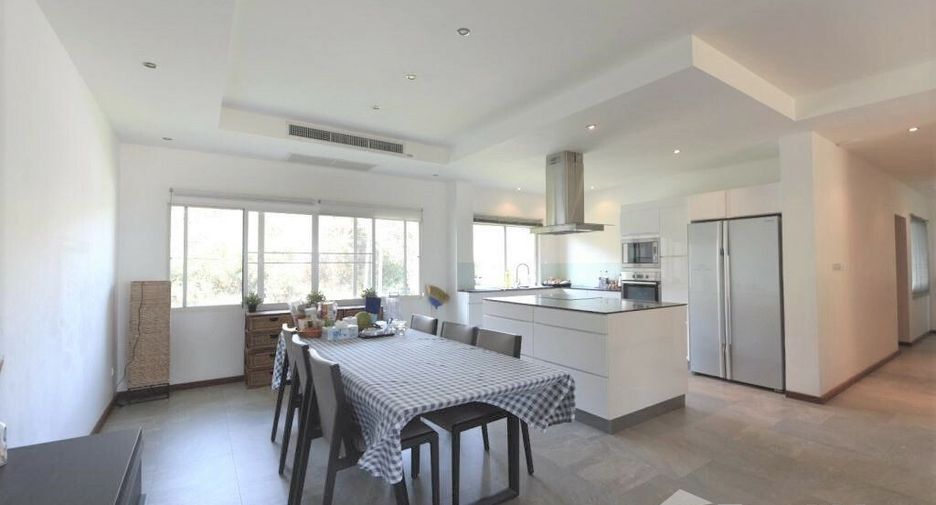 For sale 3 bed condo in Cha Am, Phetchaburi