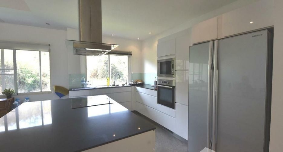 For sale 3 bed condo in Cha Am, Phetchaburi